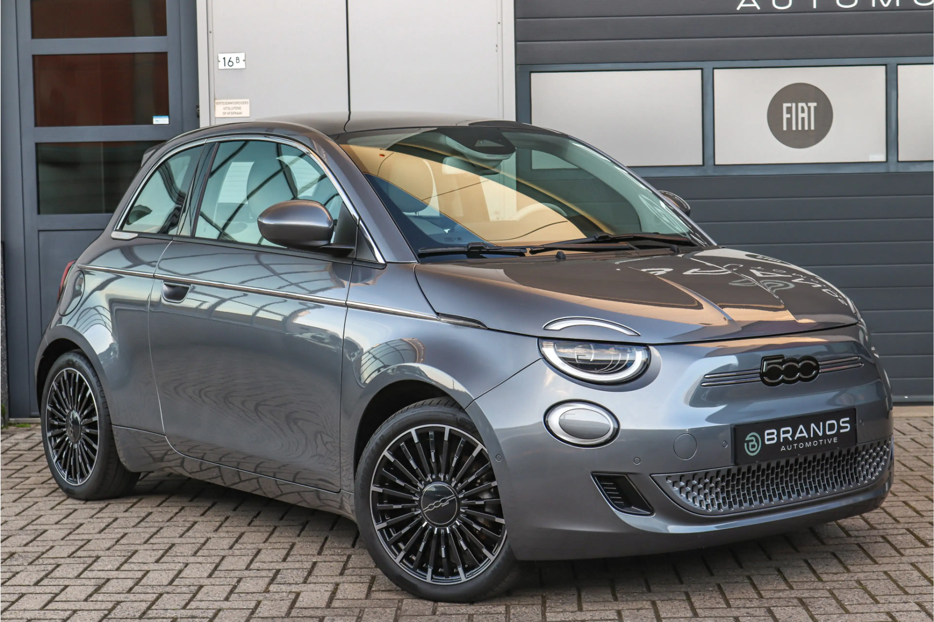 Fiat 500e La Prima by Bocelli 42 kWh 1e eig Limited edition — photo 3