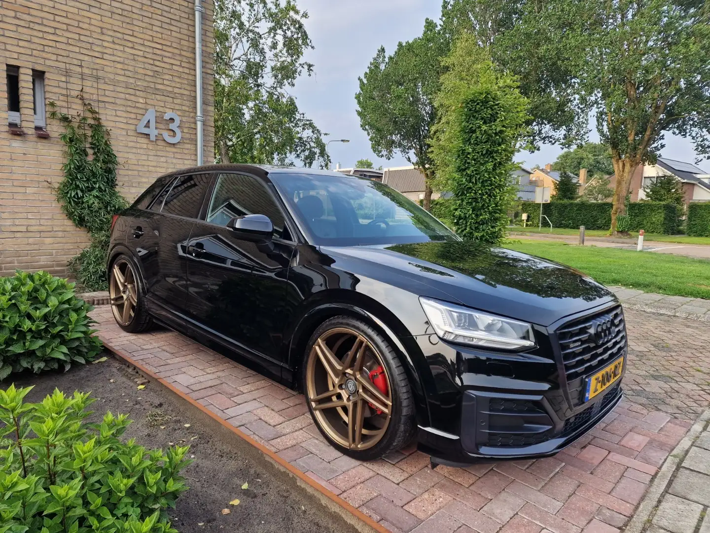 Audi Q2 2.0 TFSI Quattro Sport Pro Line S ABT Чорний - 1