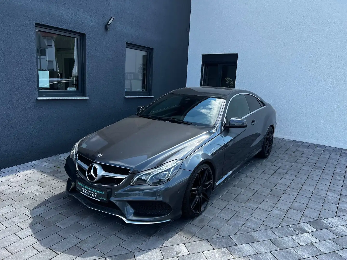 Mercedes-Benz E 250 CDI Coupe Automatik/AMG-Paket Grau - 1