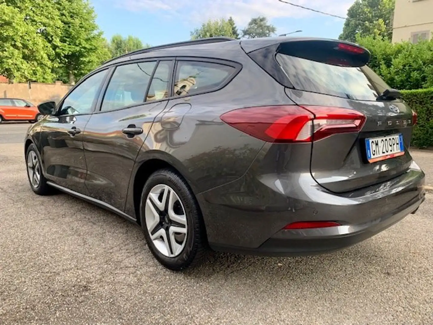 Ford Focus SW 1.5 Ecoblue 120cv autom. NAVIG. Grigio - 2