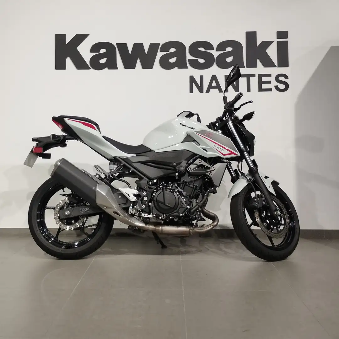 Kawasaki Z 400 Alb - 2
