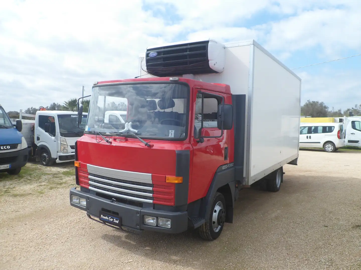 Nissan furgonatura con pedana Red - 1
