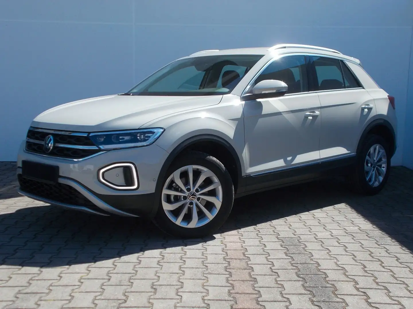Volkswagen T-Roc 1,5 TSI  Life * DSG * LED * Kamera * uvm ! Gris - 2