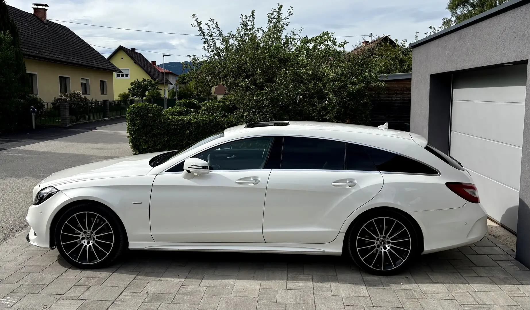 Mercedes-Benz CLS 350 d 4MATIC Shooting Brake Aut. - 1