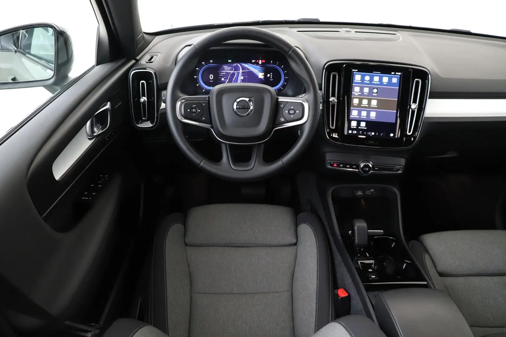 Volvo XC40 B4 (M-HYBRID) PLUS DARK -CAMERA|ADAP.CRUISE|VERW.V Groen - 2