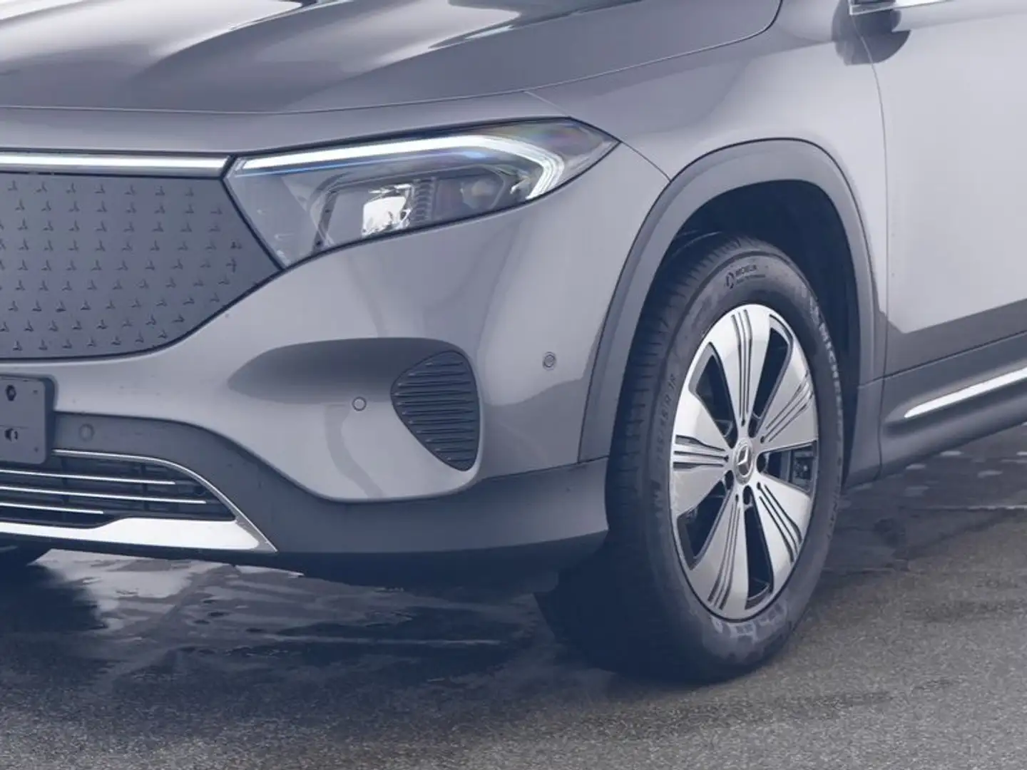 Mercedes-Benz EQB 300 4M PROGR-ADVA WINTER WDGS KAMERA VZA LED Grau - 2
