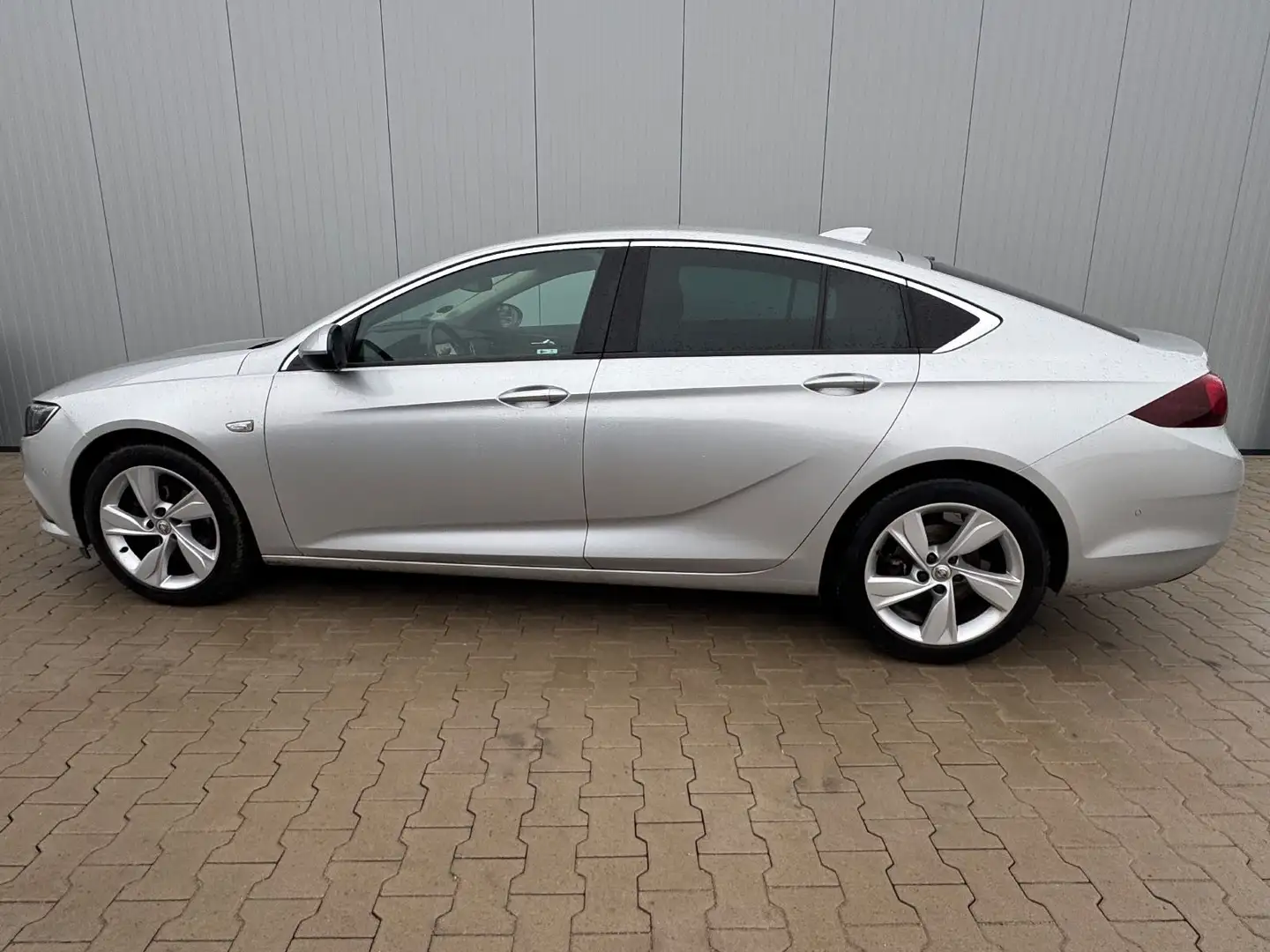 Opel Insignia 1.5 Turbo 121kW Innovation Grand Sport Silber - 1