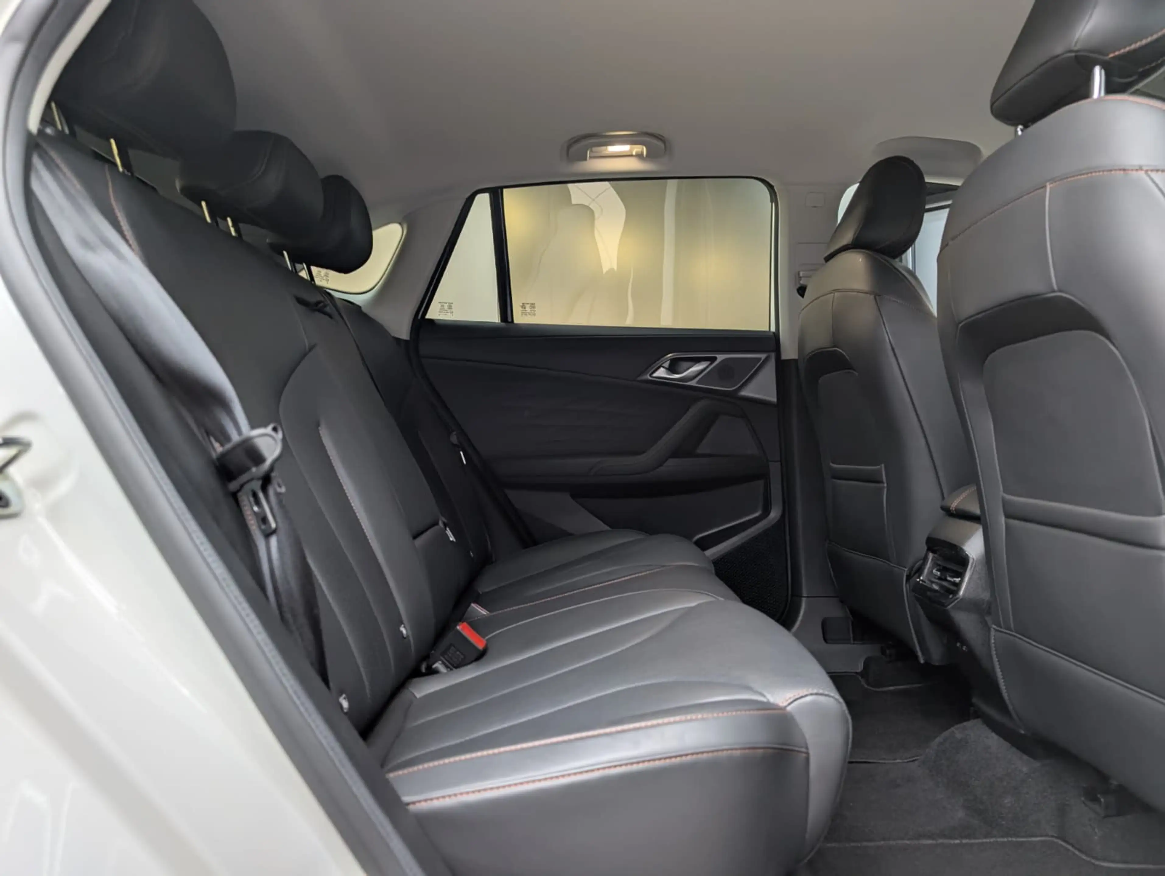 MG HS 1.5 TGDI Luxury >NAV+360+VIRTU+ACC+LEDER+SHZ+ — photo 11