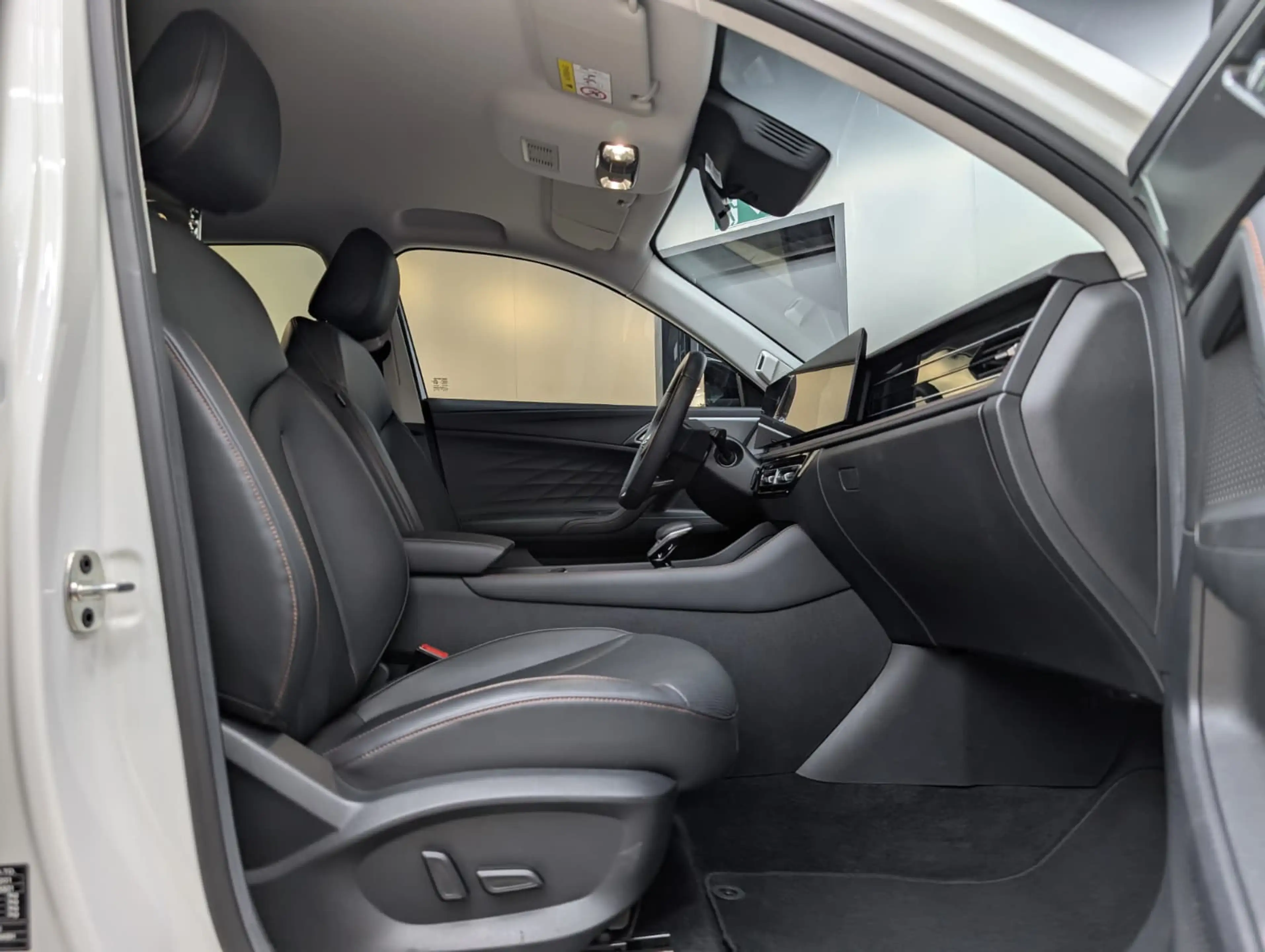 MG HS 1.5 TGDI Luxury >NAV+360+VIRTU+ACC+LEDER+SHZ+ — photo 9