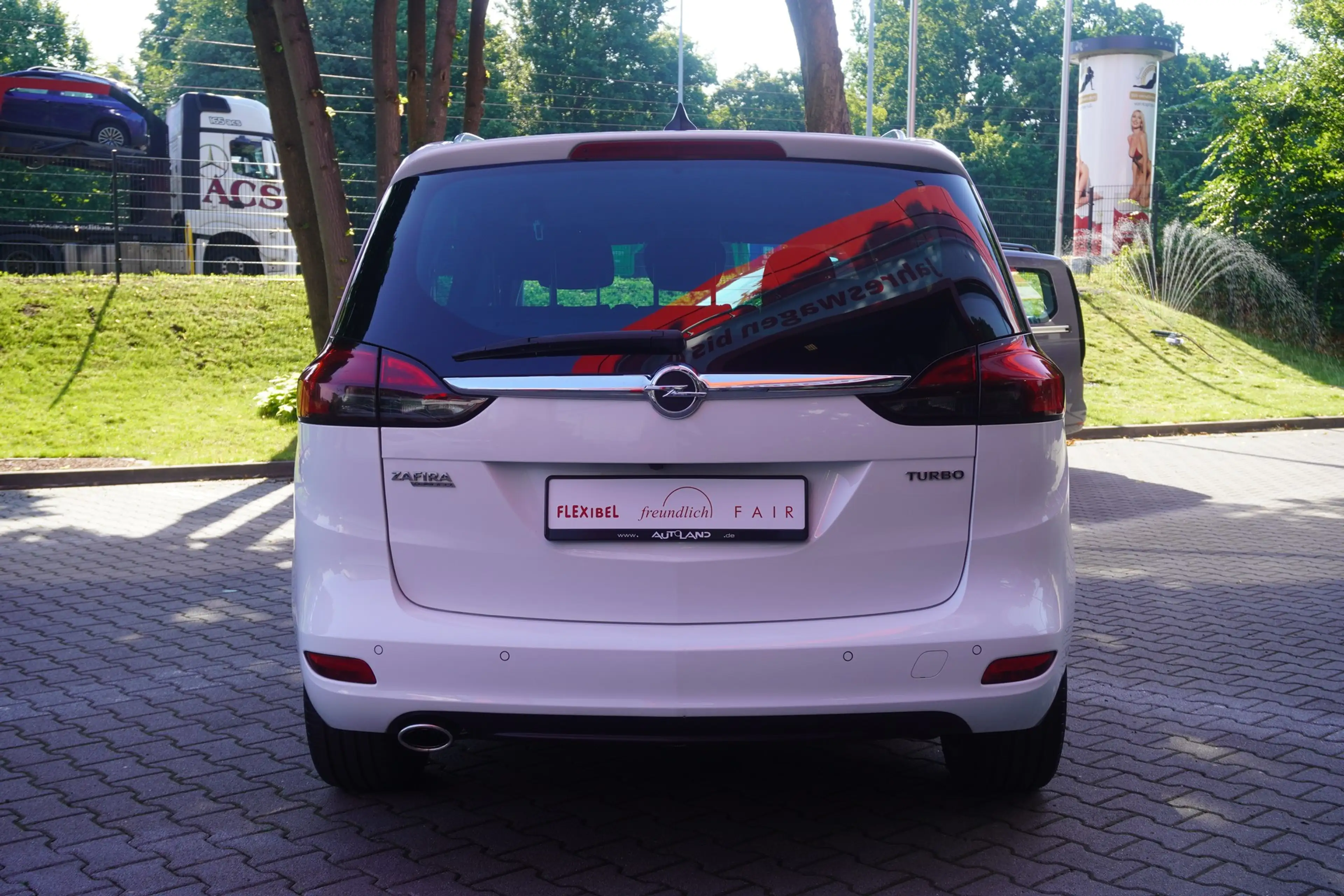 Opel Zafira Tourer 1.6 AHK Navi Kamera Sitzheizung — photo 7