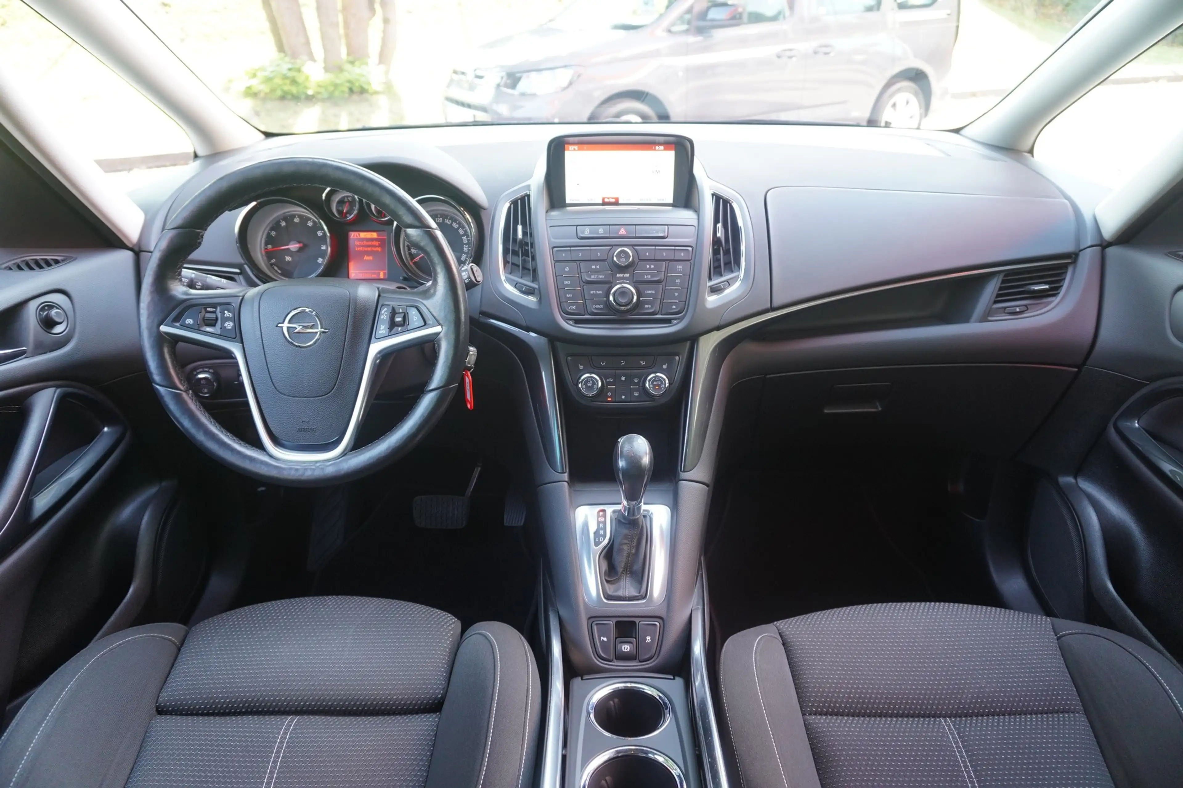 Opel Zafira Tourer 1.6 AHK Navi Kamera Sitzheizung — photo 14
