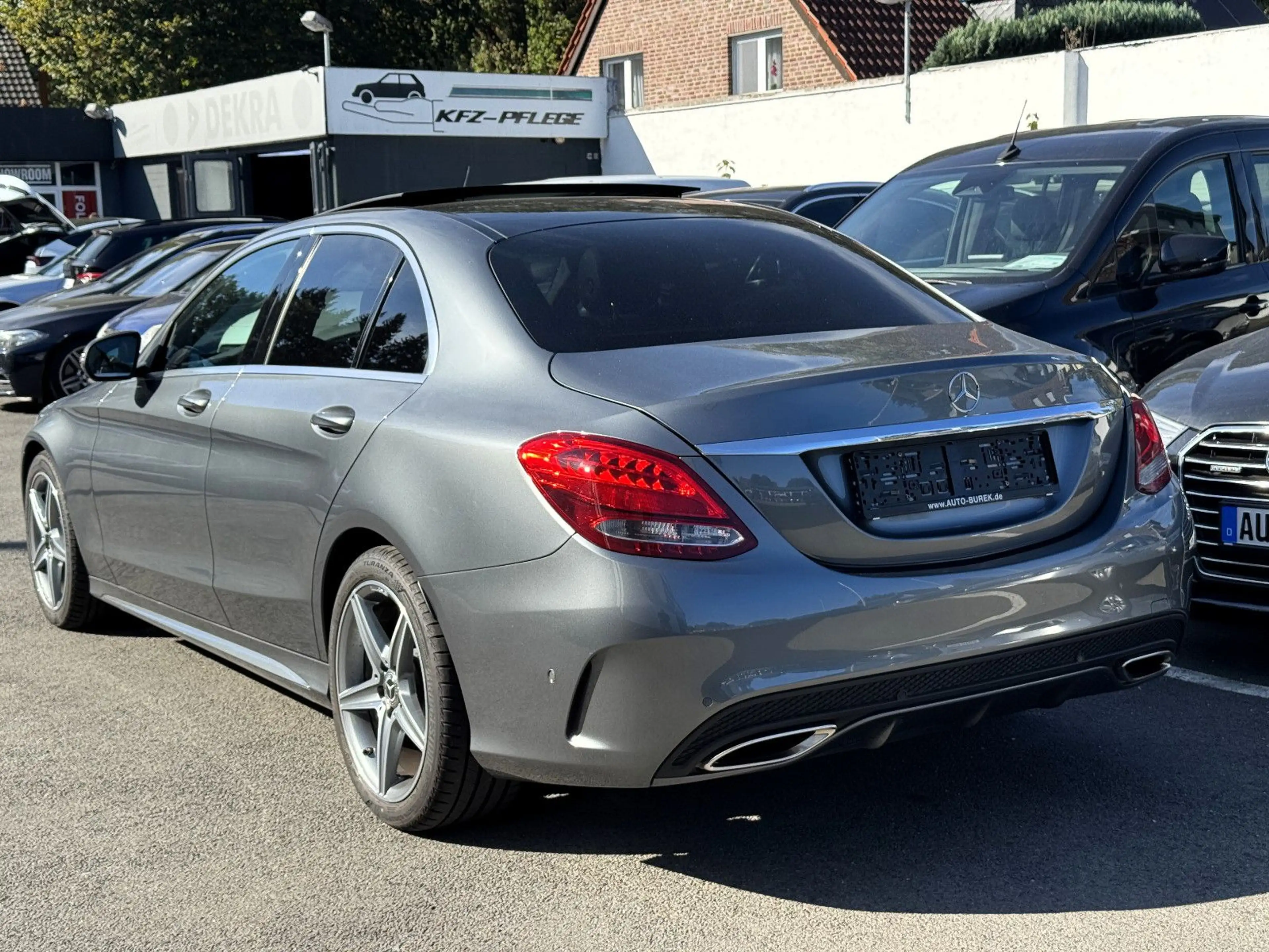 Mercedes-Benz C 180 C180 CGI Lim. 9G AMG Line Navi Leder Pano Stdhzg — photo 4