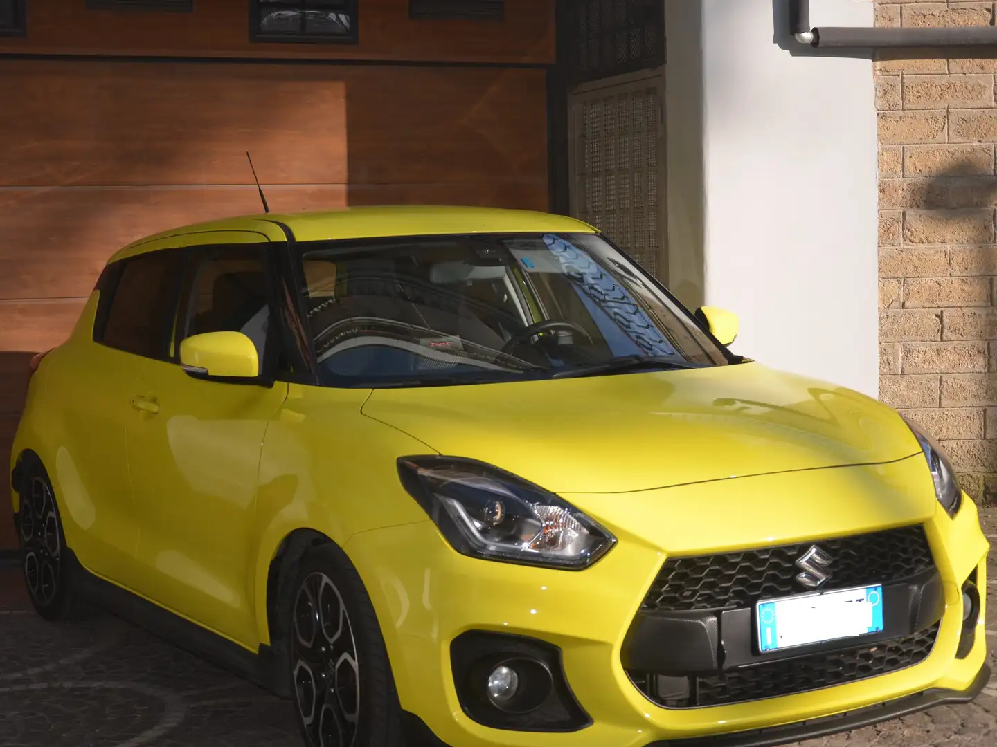 Suzuki Swift Swift VI 2017 1.4 boosterjet Sport 2wd Giallo - 2