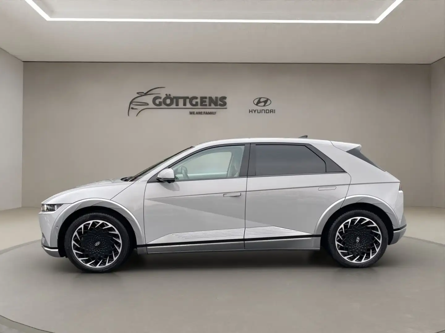 Hyundai IONIQ 5 Ioniq5 77,4kWh UNIQ-PAKET LM20 ASSISTENZ-PAKET Grau - 2