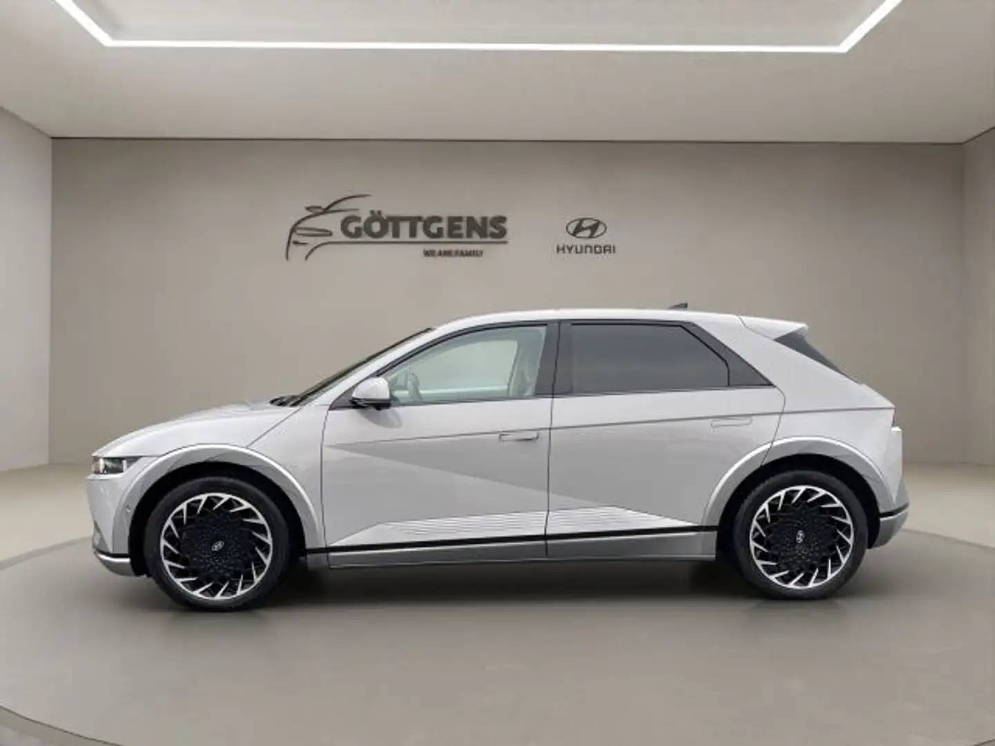 Hyundai IONIQ 5 Ioniq5 77,4kWh UNIQ-PAKET LM20 ASSISTENZ-PAKET Серый - 2