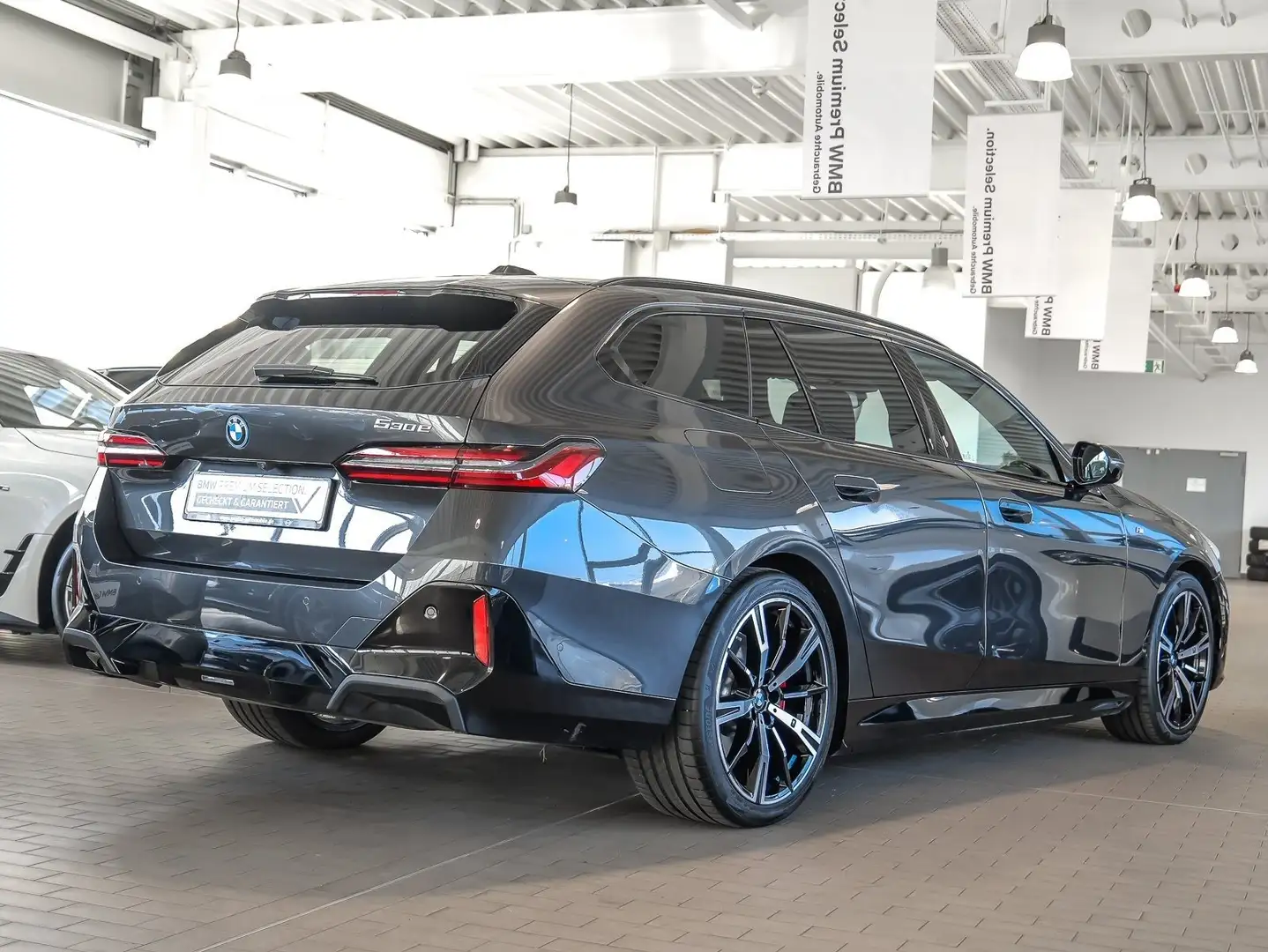 BMW 530 e Touring M-Sport Pro HeadUp 360Grad 20Zoll Grau - 2