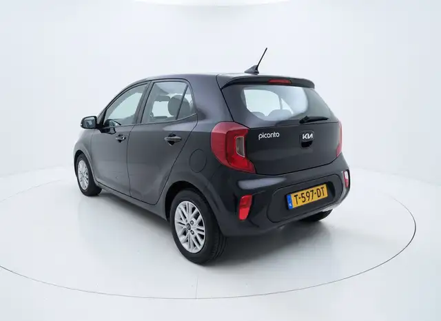 Kia Picanto view 5