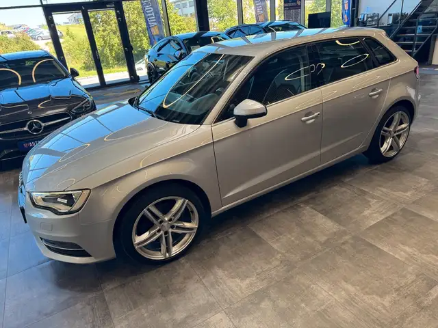 Audi A3 view 24