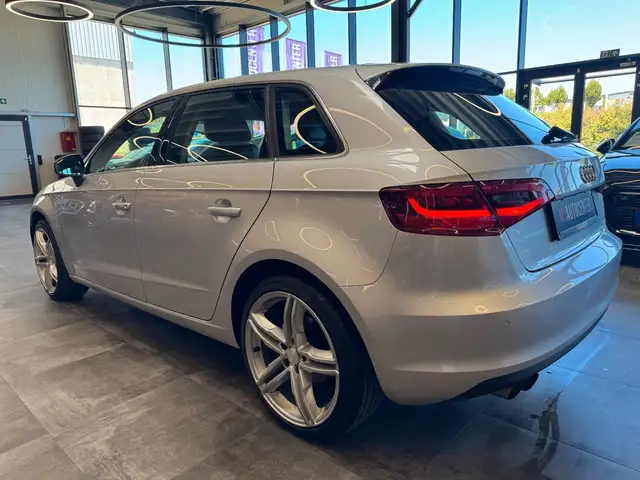 Audi A3 view 25