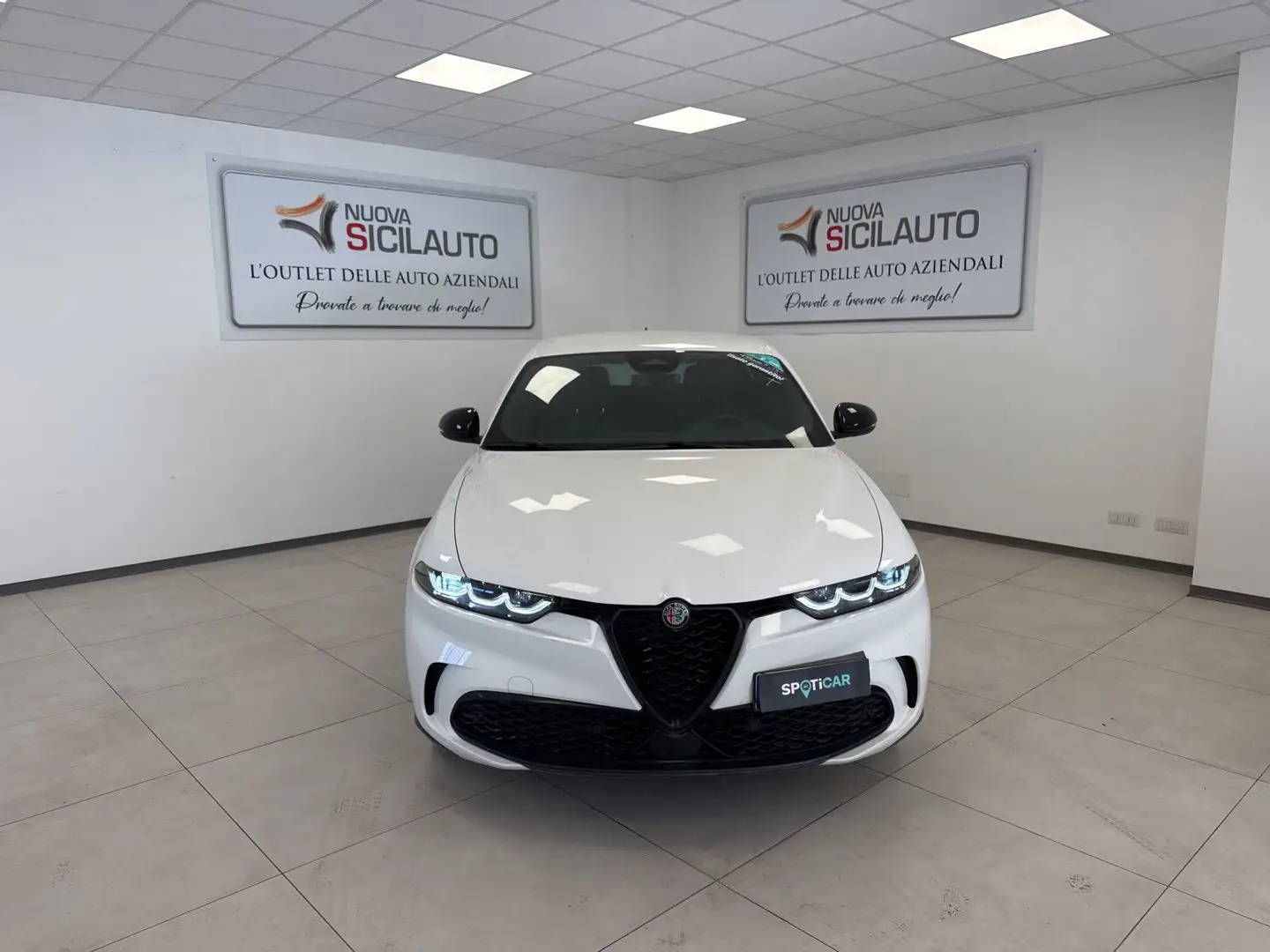 Alfa Romeo Tonale 1.5 hybrid Veloce 160cv tct7 Blanc - 1