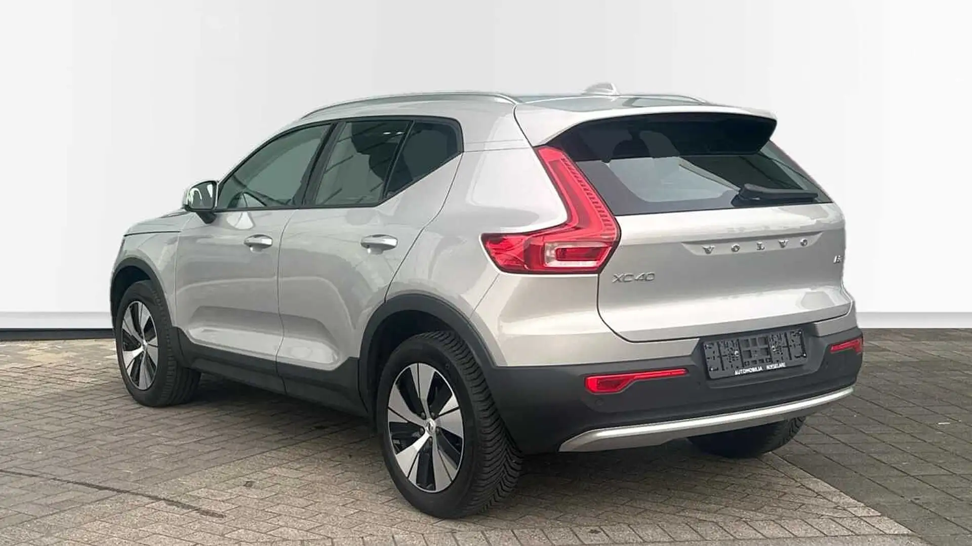 Volvo XC40 Core B3 Mild hybride | Leder | Google | Camera | p Argent - 2
