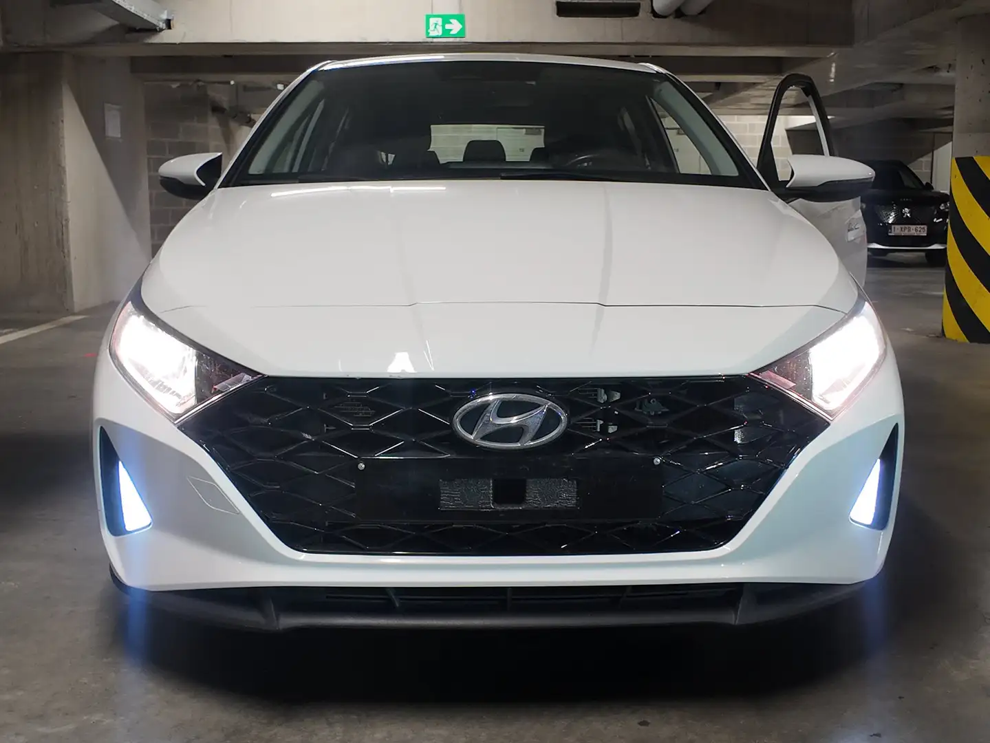Hyundai i20 i20 1.0 T-GDi Twist Cockpit Wit - 2