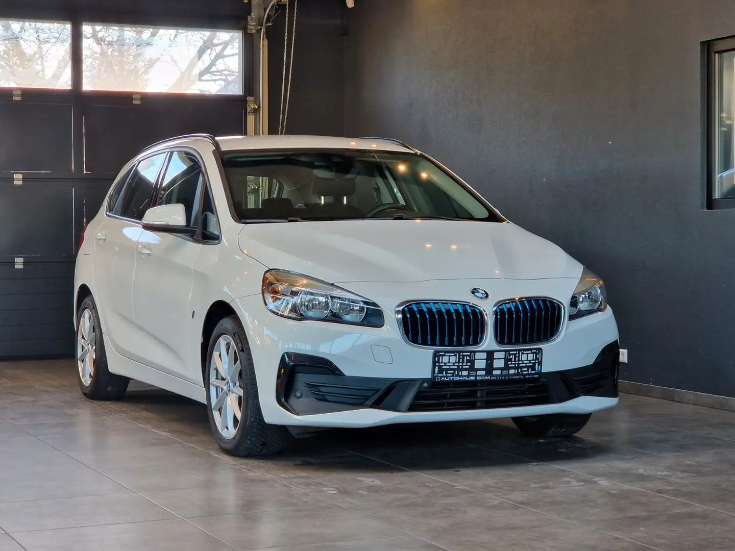BMW 225 xe Active Tourer iPerformance Advantage*ACC* Weiß - 1