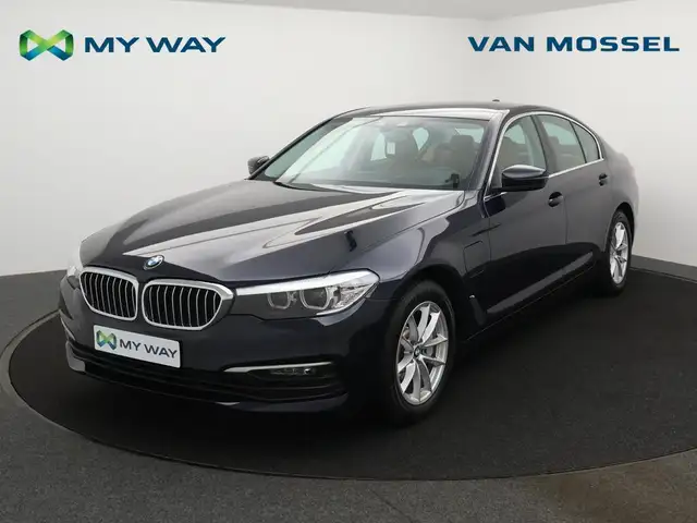 BMW 1er M Coupé 530eA PHEV Performance 292PK *FULL LED*BRUIN LEDER*NAVI*APP CONNECT*360 CAMERA*BLTH*CRUISE*SFEERVERLICHTING*...