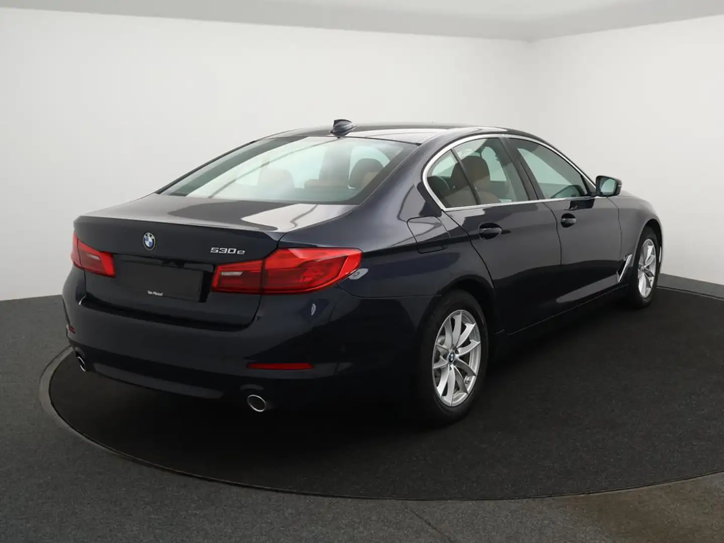 BMW 1er M Coupé 530eA PHEV Performance 292PK *FULL LED*BRUIN LEDER*NAVI*APP CONNECT*360 CAMERA*BLTH*CRUISE*SFEERVERLICHTING*... Bleu - 2