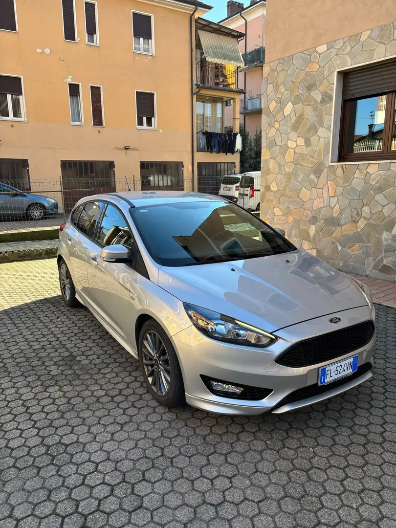 Ford Focus 5p 1.5 tdci ST-Line s&s 120cv - 1