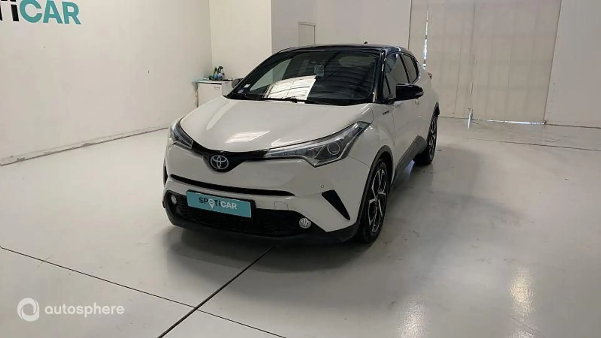 Toyota C-HR 122h Graphic 2WD E-CVT RC18 - 1