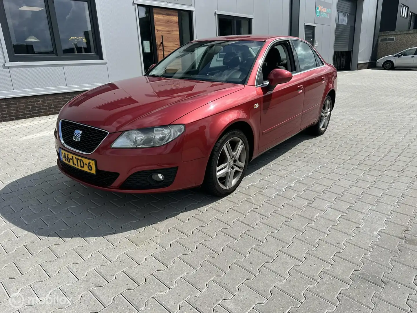 SEAT Exeo 1.6 Reference Rojo - 1