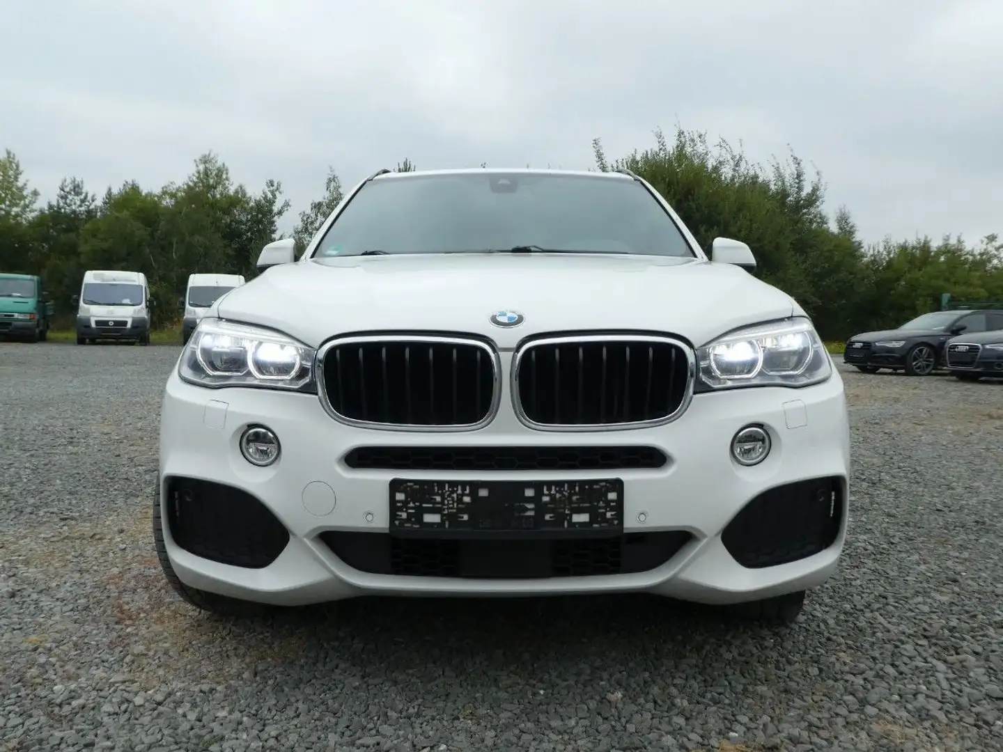 BMW X5 xDrive 30 d*M Paket*LED*PANO*LEDER* Weiß - 2
