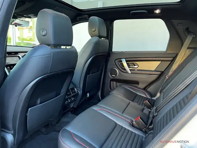 Land Rover Discovery Sport view 11