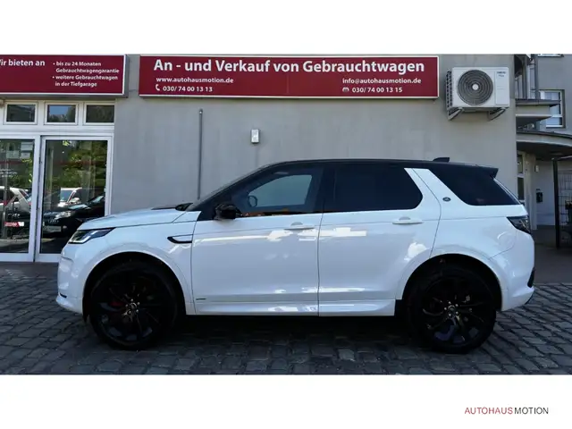 Land Rover Discovery Sport view 8