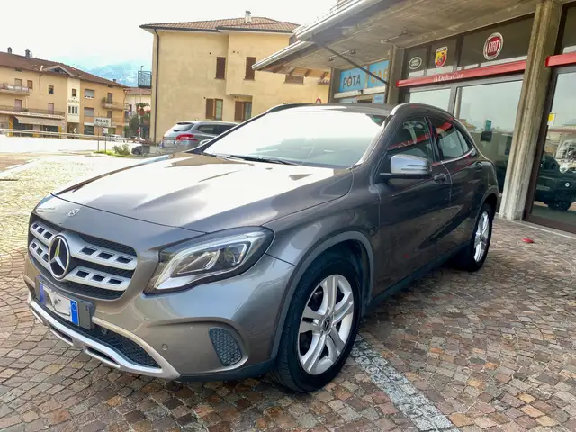 Mercedes-Benz GLA 200 GLA-X156 2017 d Sport 4matic auto