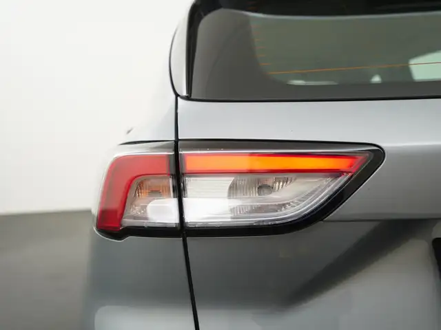 Ford Kuga view 25