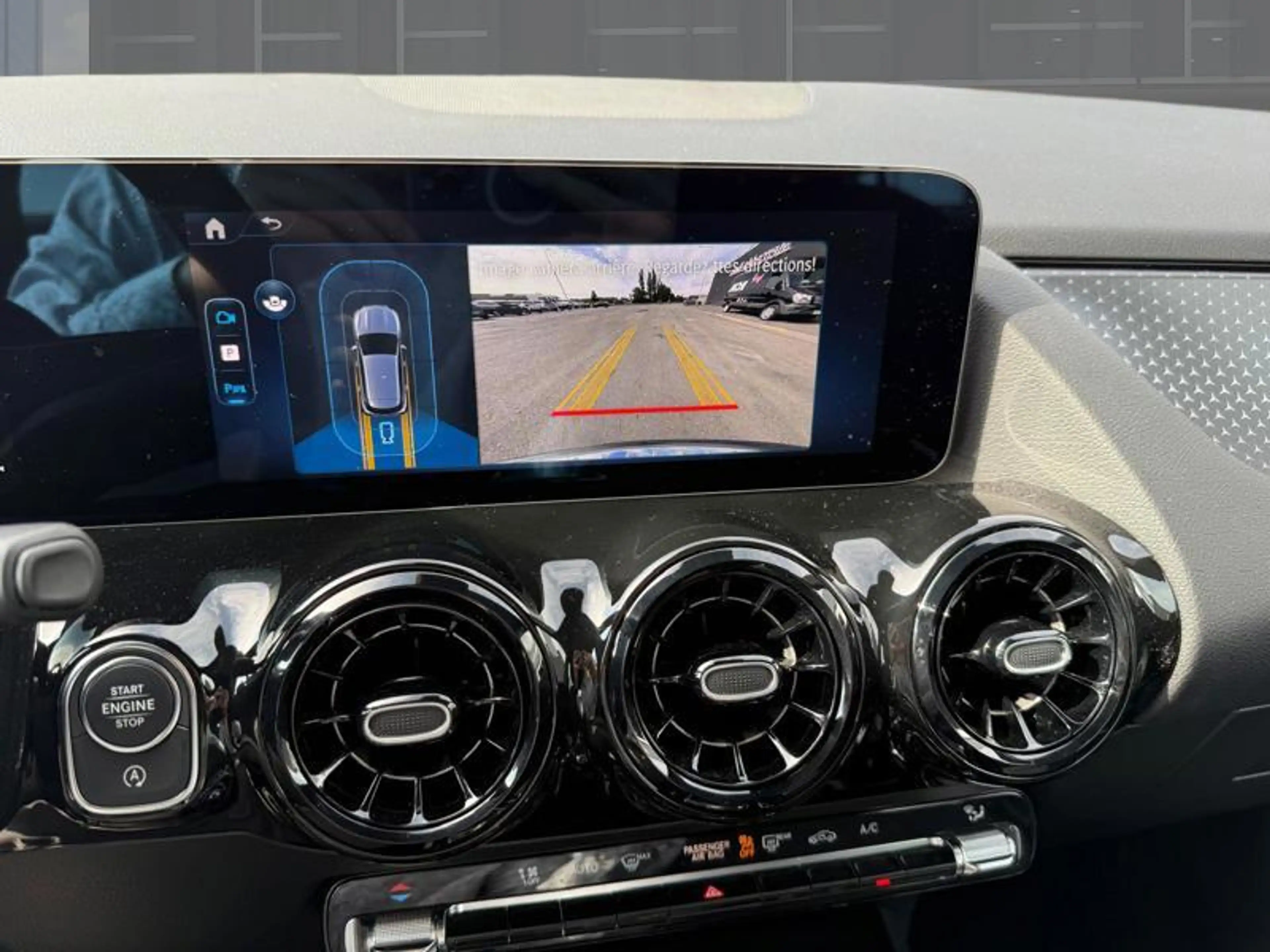 Mercedes-Benz GLA 180 Business Line — photo 10