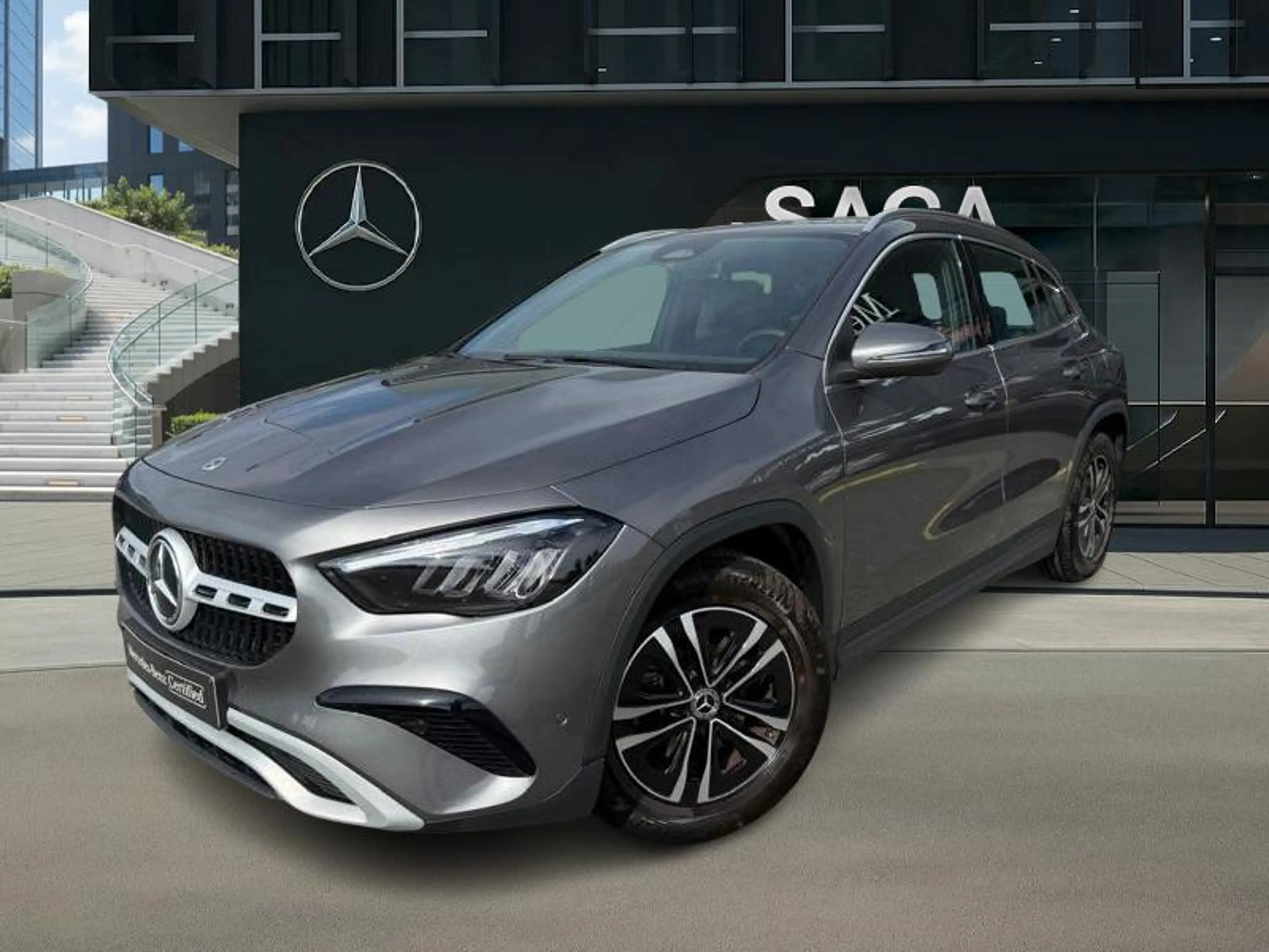 Mercedes-Benz GLA 180 Business Line
