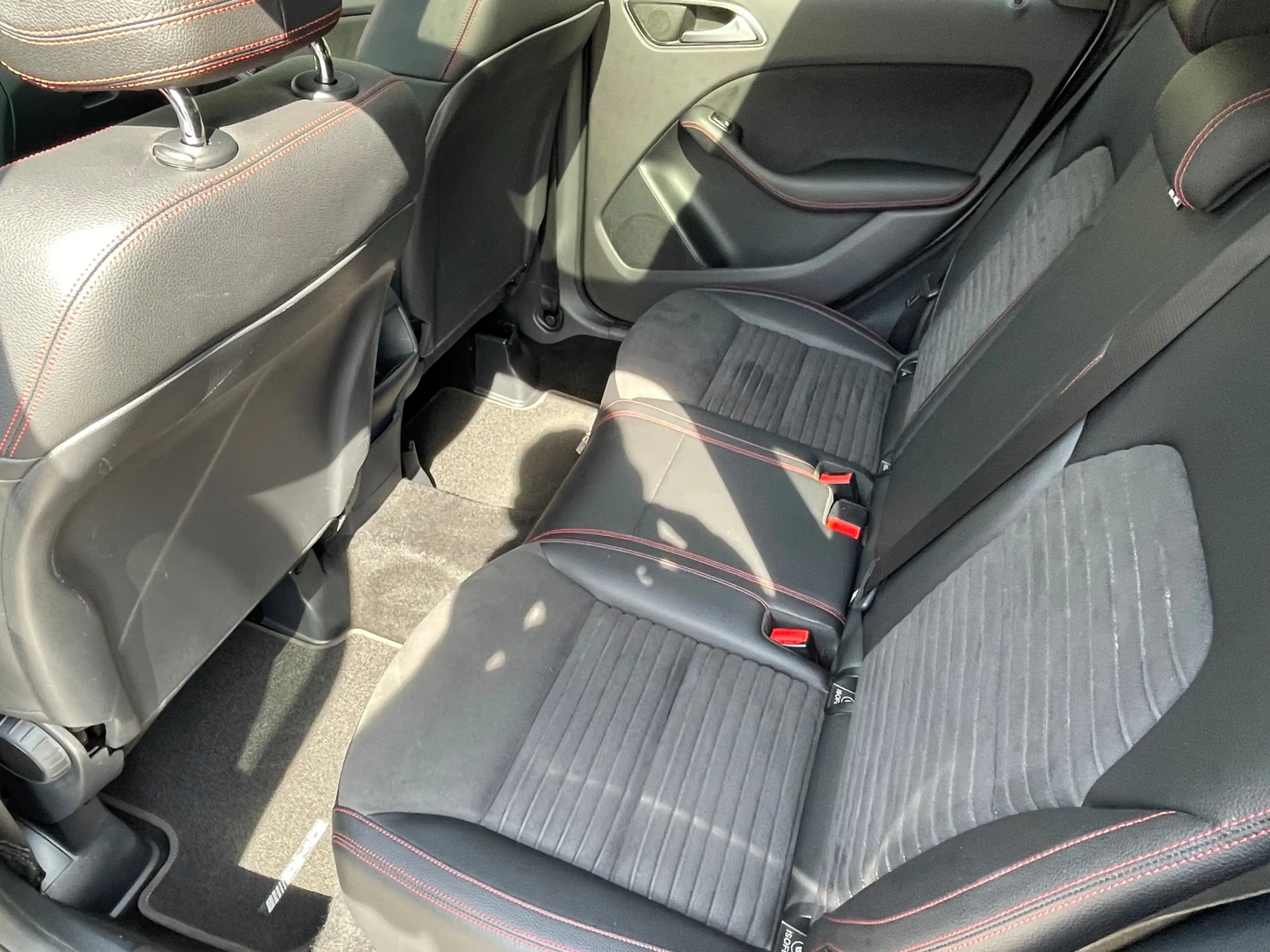 Mercedes-Benz B 180 AMG Style - Nightpakket - Achteruitrijcamera - Tre — photo 12