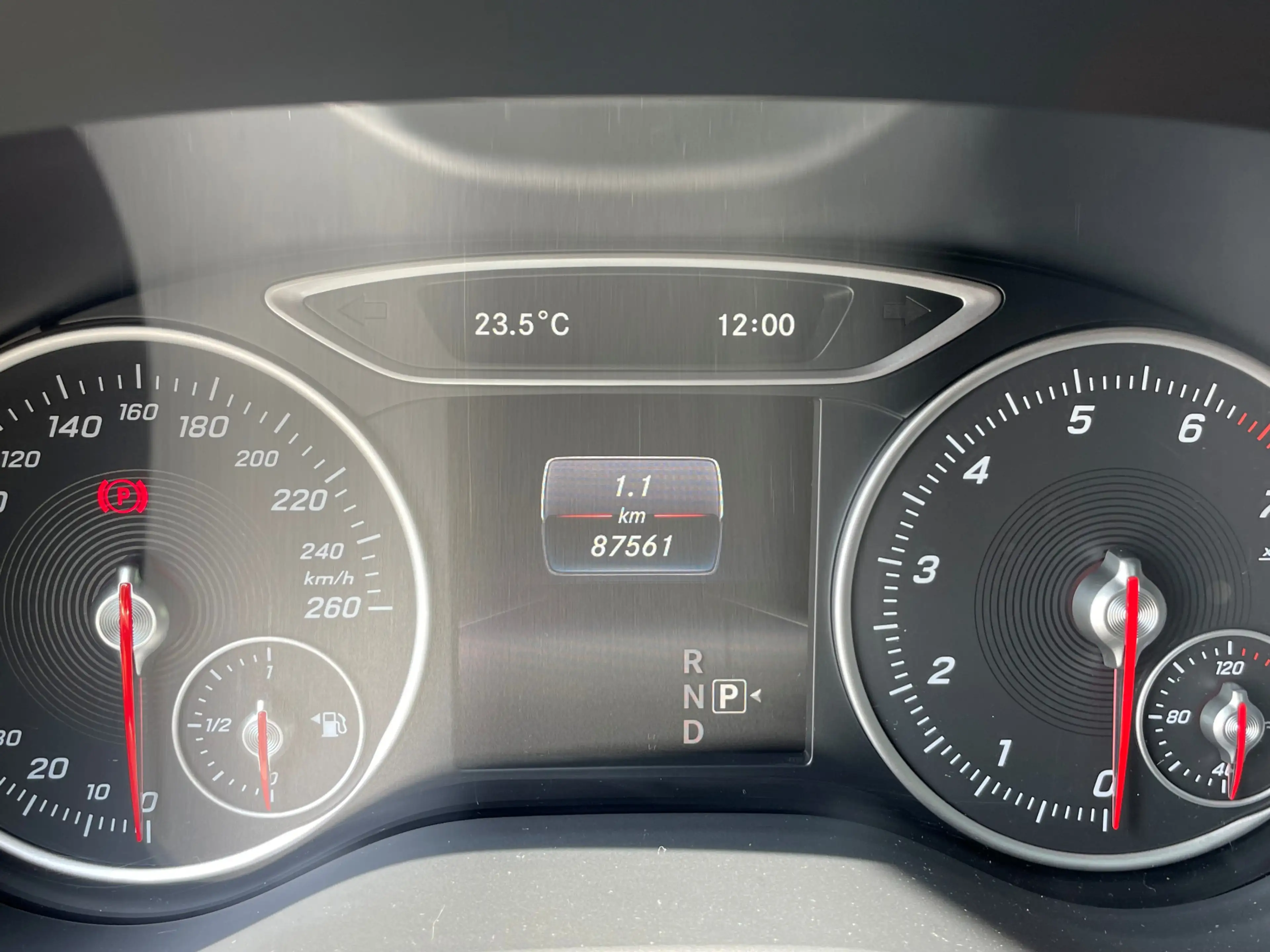 Mercedes-Benz B 180 AMG Style - Nightpakket - Achteruitrijcamera - Tre — photo 13
