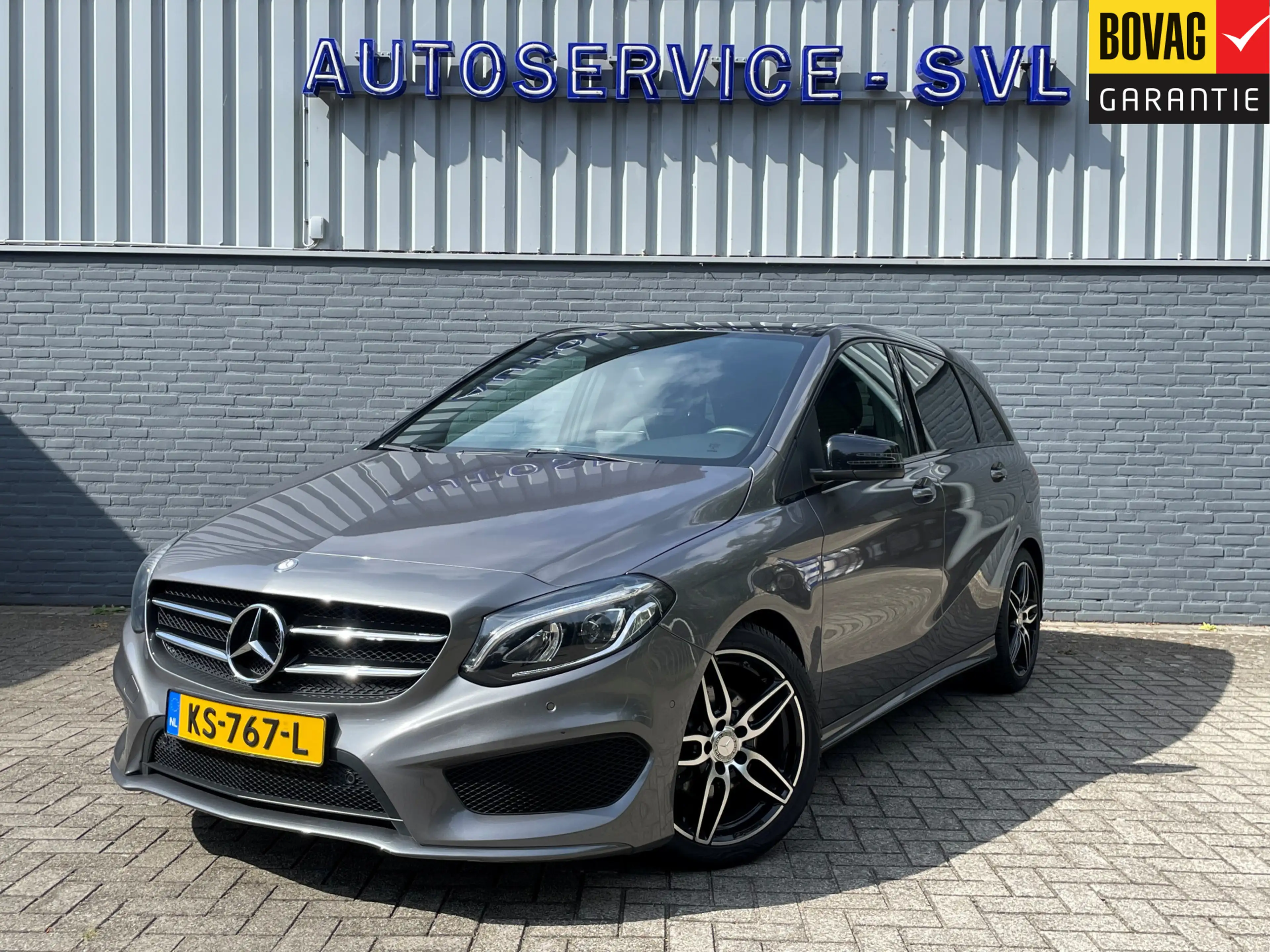 Mercedes-Benz B 180 AMG Style - Nightpakket - Achteruitrijcamera - Tre