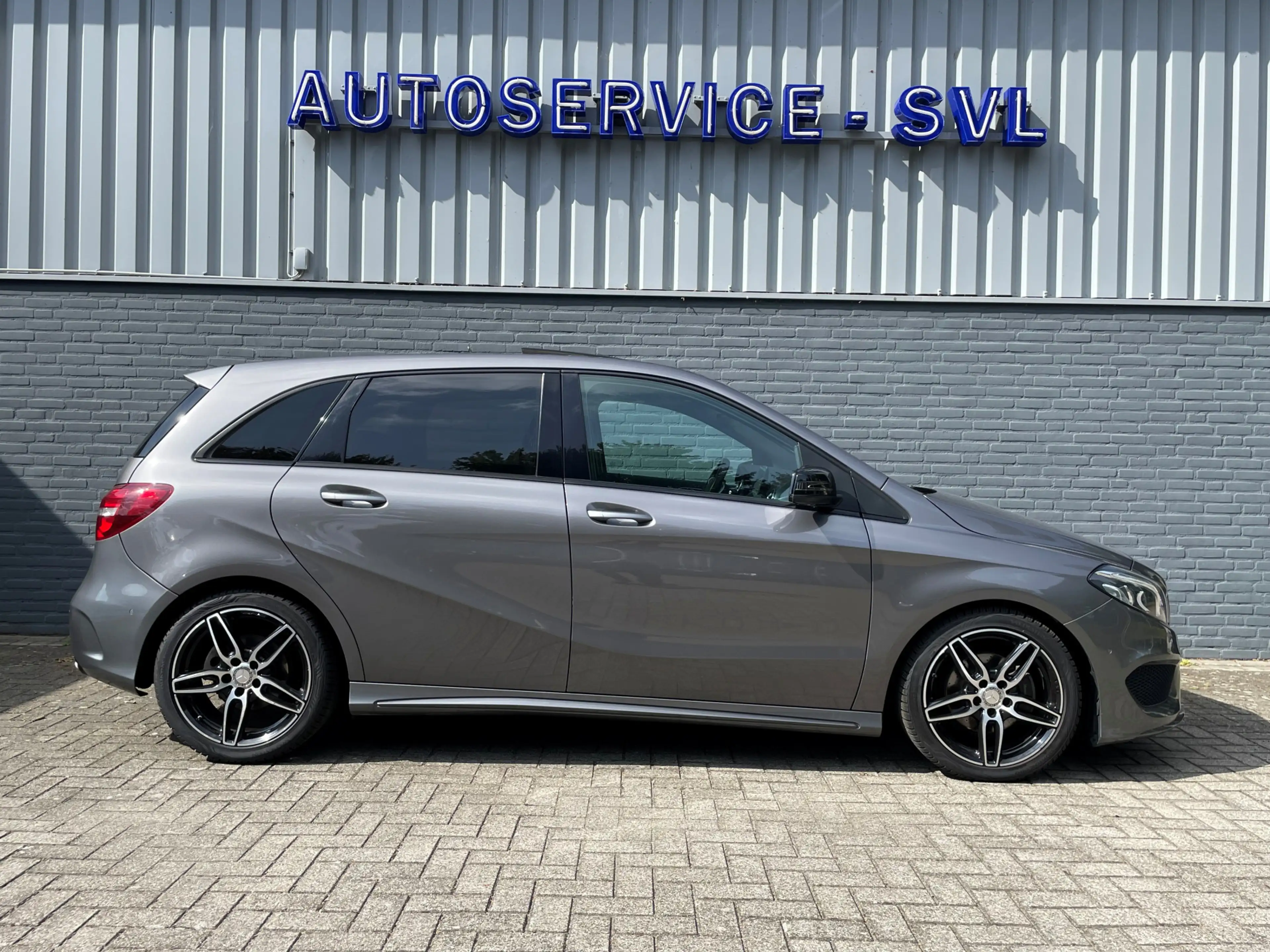 Mercedes-Benz B 180 AMG Style - Nightpakket - Achteruitrijcamera - Tre — photo 5