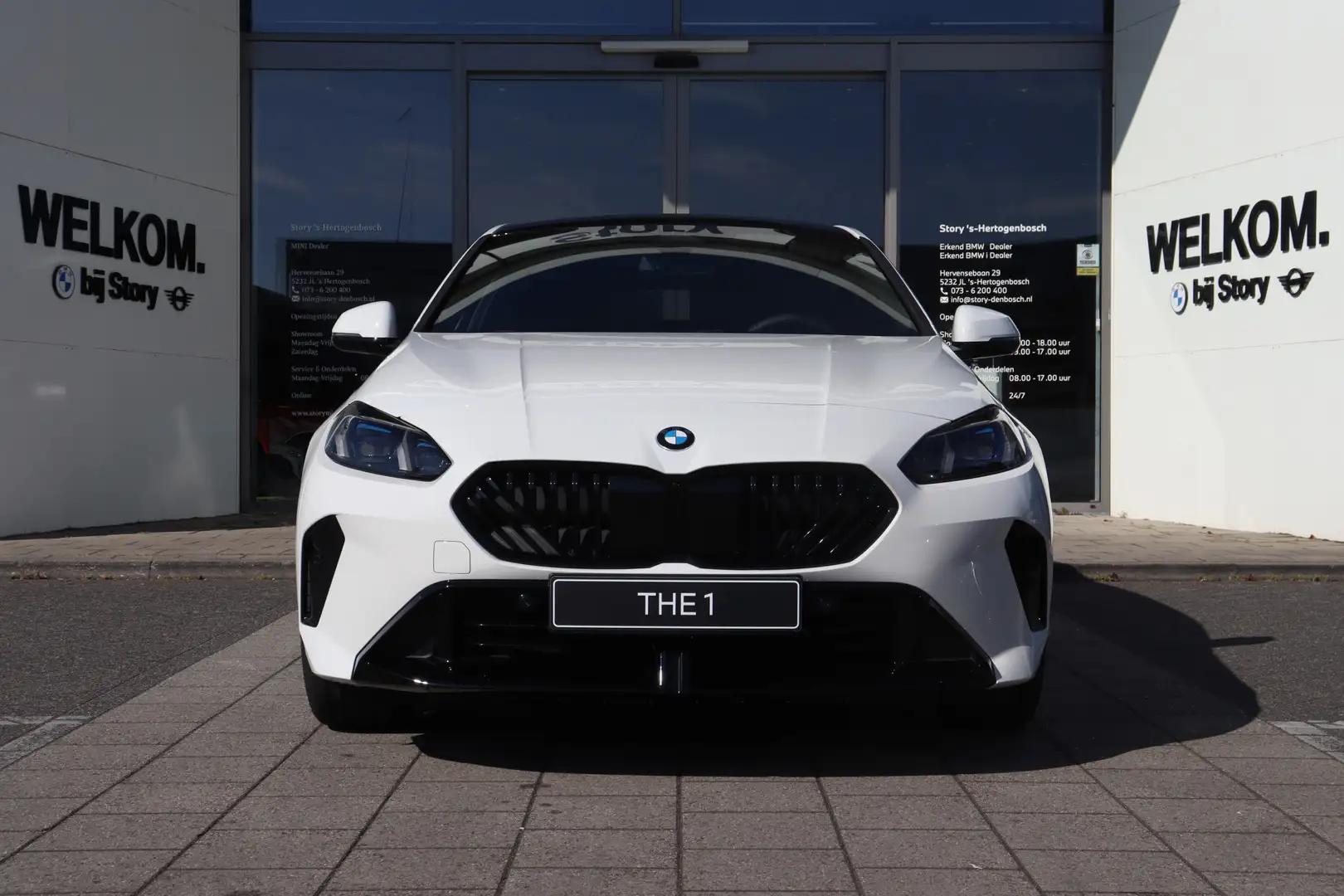 BMW 120 1 Serie M Sport Automaat / Panoramadak / Sportstoe Wit - 2