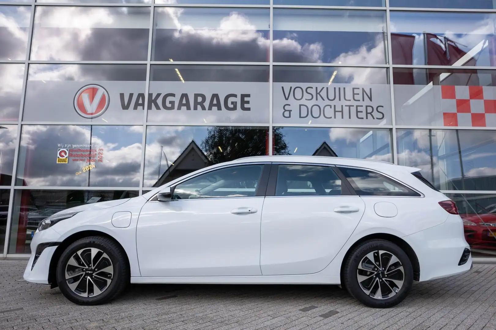 Kia Ceed SW / cee'd SW Sportswagon 1.6 GDI PHEV DynamicLine | Carplay | N Weiß - 2