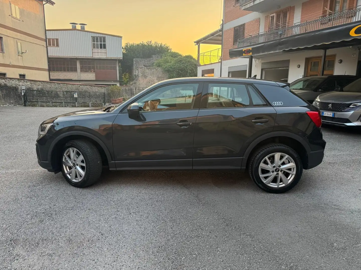 Audi Q2 Q2 30 2.0 tdi Business Plus s-tronic Grigio - 2