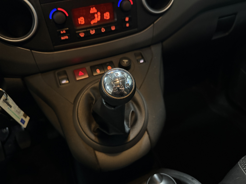 Peugeot Partner Tepee 1.2 PureTech Active — photo 11