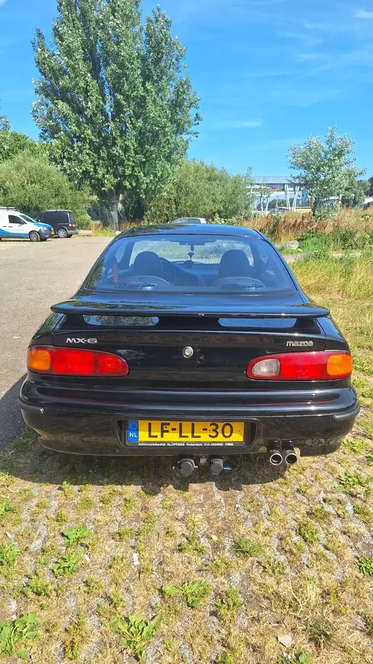 Mazda MX-6 2.5 V6 automaat, foto 5