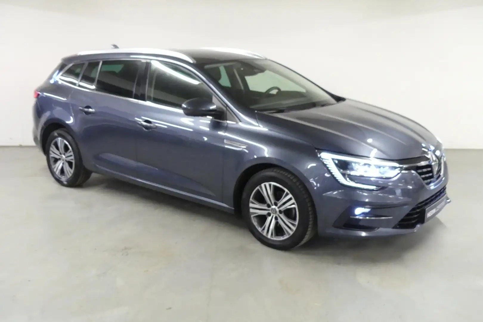 Renault Megane Estate TCe 140 Intens | Easy Link Multimedia & Nav Gris - 2