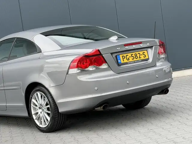 Volvo C70 view 13